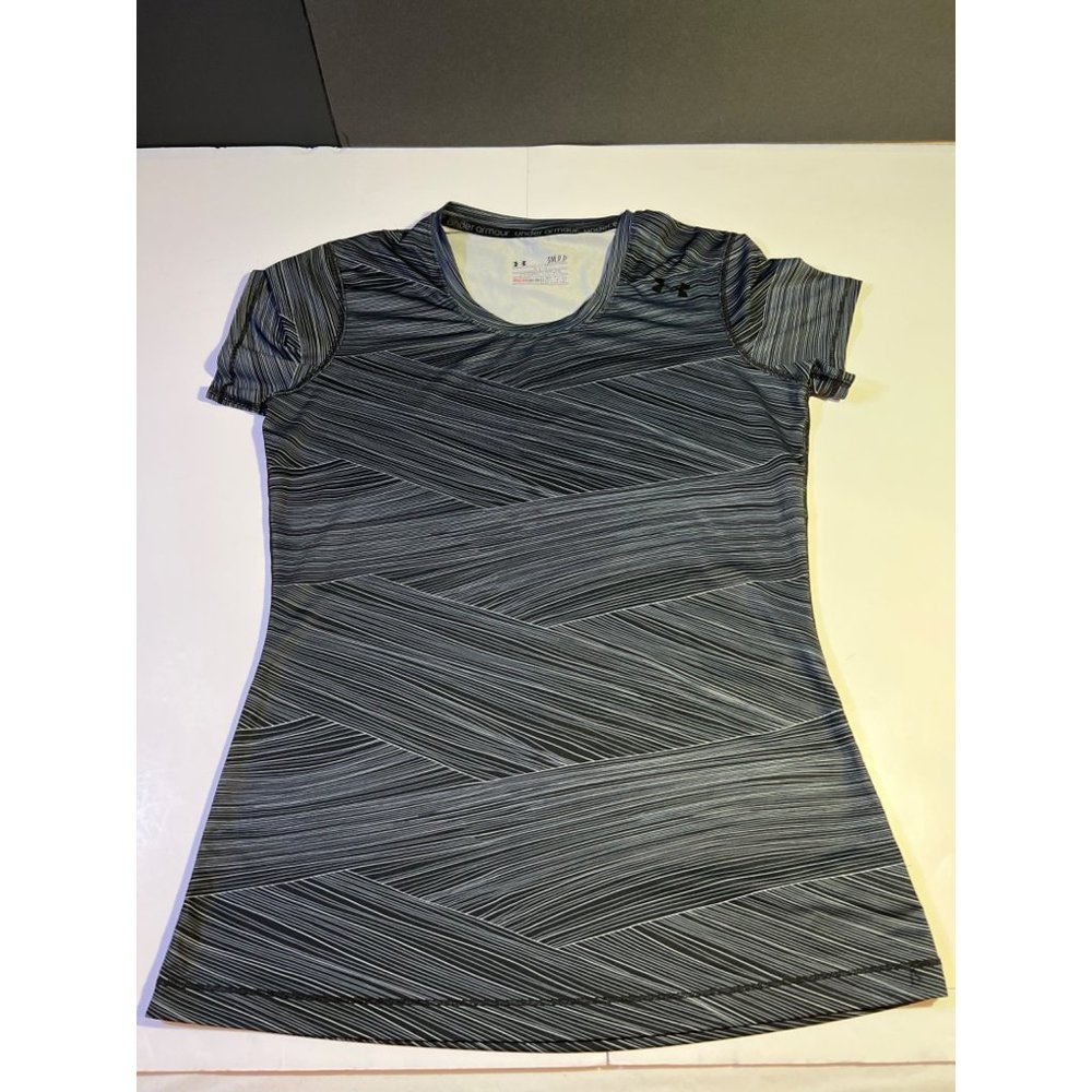 Small Fitted Women’s Under Armour Heat Gear